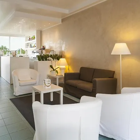 Hotel Sanremo 3*